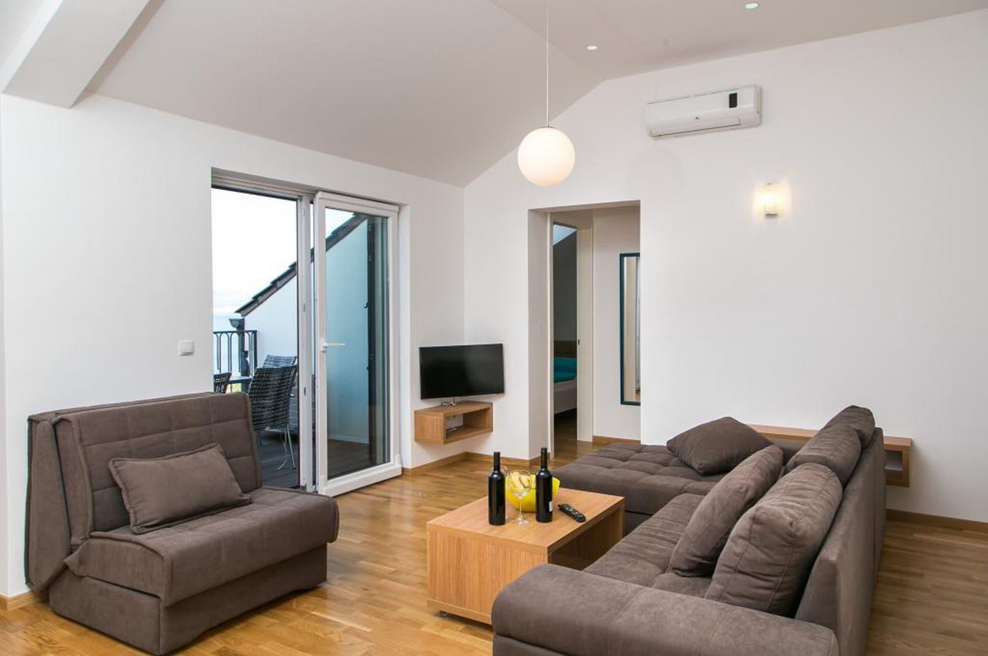 Apartments Kula Janjina エクステリア 写真